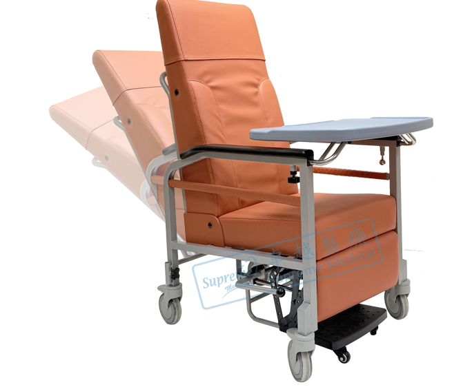 Wheeled Reclined High Back Chair